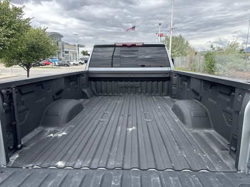 Used 2025 GMC Sierra 3500 AT4 w/ AT4 Premium Plus Package AWD/4WD image 25