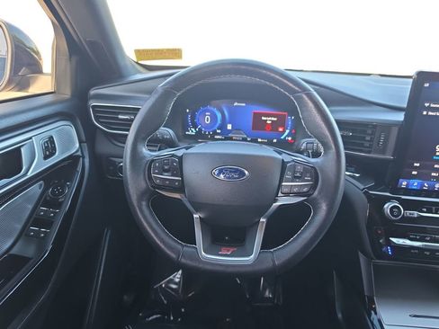 Used 2022 Ford Explorer ST w/ Equipment Group 401A AWD/4WD image 12