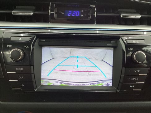 Used 2014 Toyota Corolla S image 35