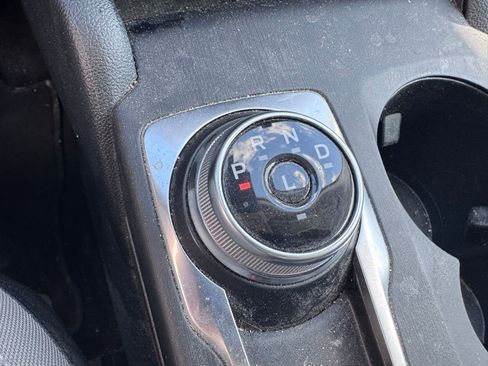 Used 2022 Ford Escape S image 14