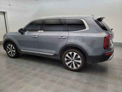 Used 2022 Kia Telluride S FWD image 3