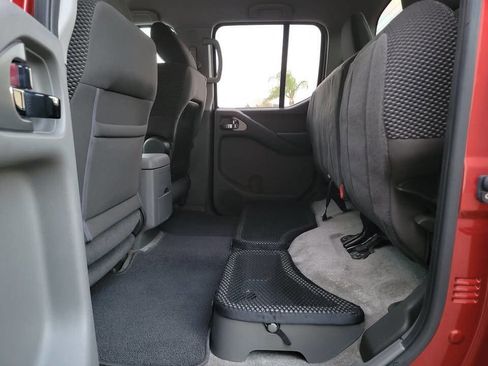 Used 2012 Nissan Frontier SV w/ Sport Appearance Pkg image 14