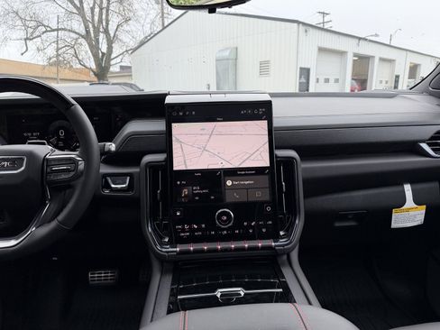 New 2025 GMC Yukon AT4 Ultimate w/ LPO, Floor Liner Package image 15