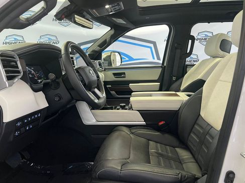 Used 2024 Toyota Tundra Capstone AWD/4WD image 15