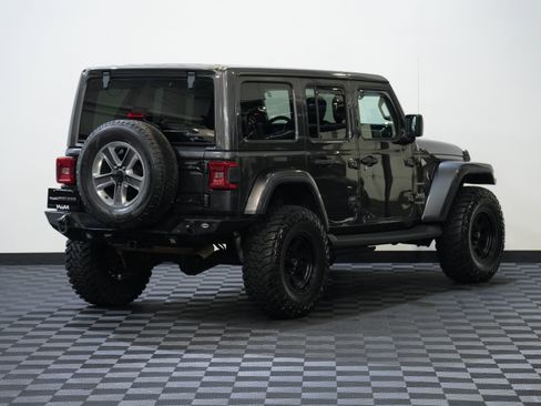 Used 2018 Jeep Wrangler Unlimited Sahara w/ Safety Group AWD/4WD image 6