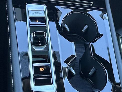 New 2026 Volkswagen Atlas SEL Premium R-Line AWD/4WD image 18