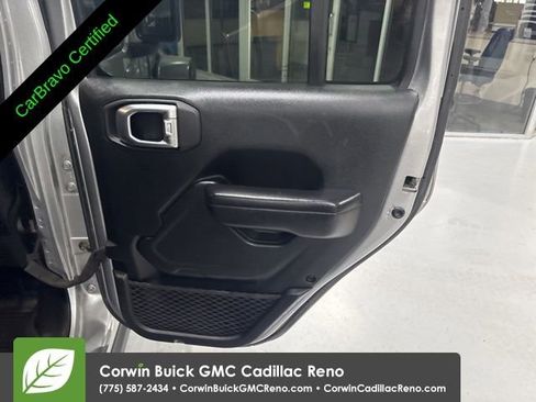 Used 2020 Jeep Gladiator Rubicon AWD/4WD image 30