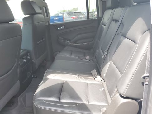 Used 2020 Chevrolet Suburban LT AWD/4WD image 11