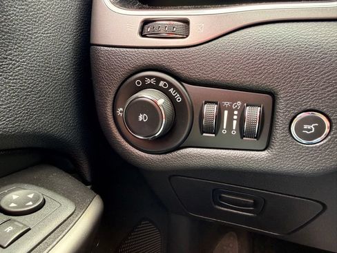 Used 2020 Jeep Cherokee Limited AWD/4WD image 41