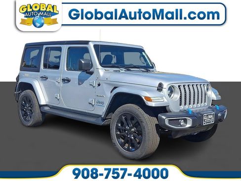 Used 2023 Jeep Wrangler Unlimited Sahara w/ Cold Weather Group AWD/4WD image 1
