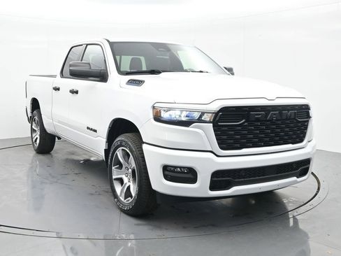 New 2026 RAM 1500 Express image 4