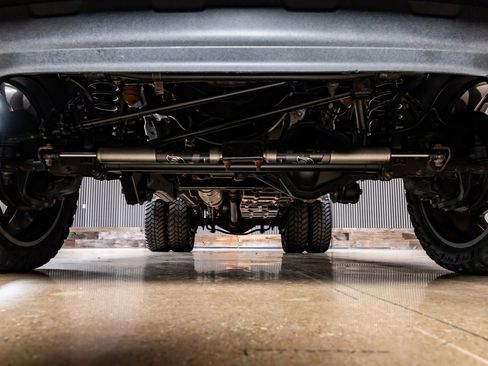 Used 2022 Ford F450 Platinum w/ FX4 Off-Road Package image 15