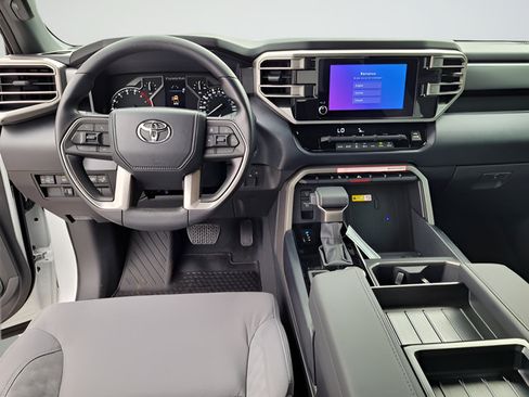 Used 2025 Toyota Tundra SR5 w/ SR5 Convenience Package AWD/4WD image 22