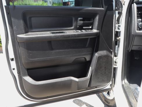 Used 2017 RAM 3500 Tradesman w/ Chrome Appearance Group AWD/4WD image 15