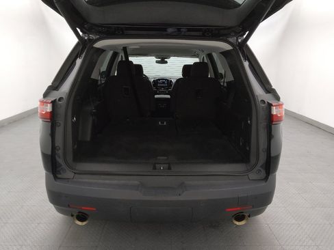 Used 2019 Chevrolet Traverse LT FWD image 29
