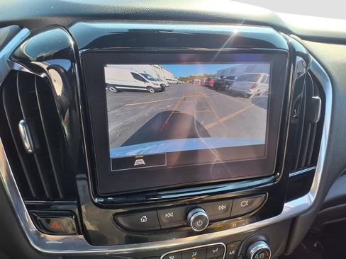 Used 2023 Chevrolet Traverse LT AWD/4WD image 11