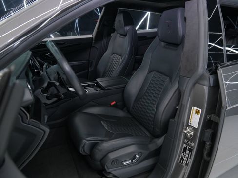 Used 2022 Lamborghini Urus AWD/4WD image 17