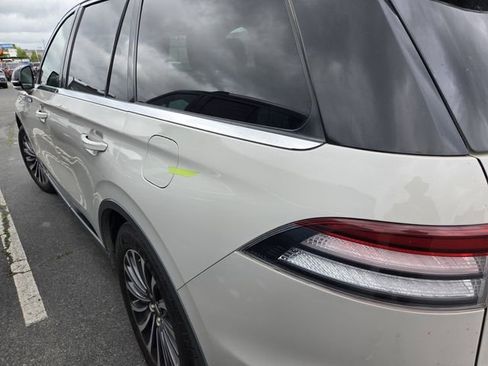 Used 2020 Lincoln Aviator Reserve w/ Elements Package Plus RWD image 6
