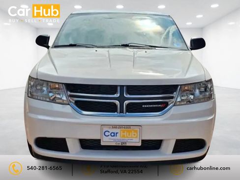 Used 2016 Dodge Journey SE w/ Flexible Seating Group FWD image 2
