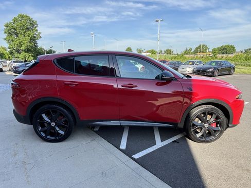 Used 2024 Dodge Hornet R/T AWD/4WD image 11