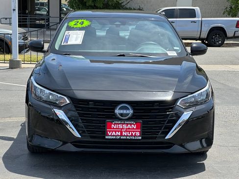 Used 2024 Nissan Sentra SV FWD image 12