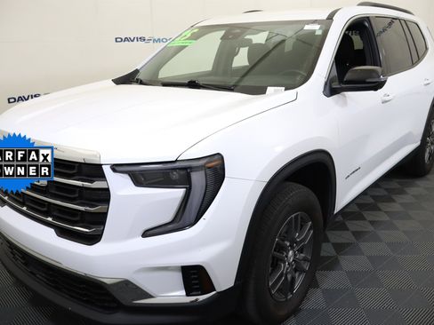 Certified 2025 GMC Acadia Elevation AWD/4WD image 12
