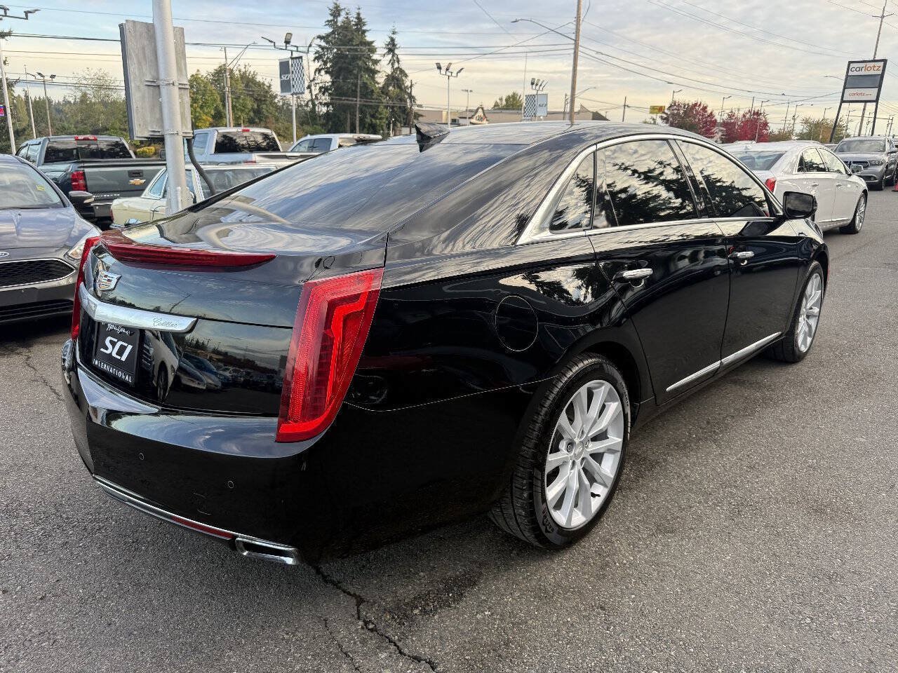 Used 2016 Cadillac XTS Luxury AWD/4WD image 3