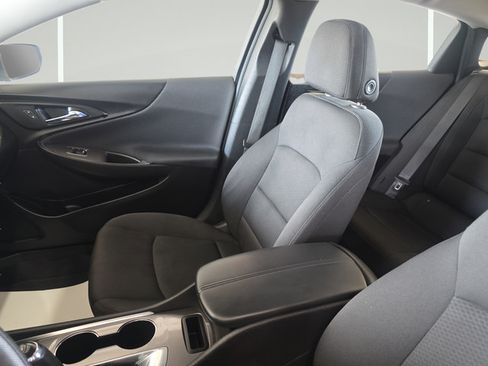 Used 2020 Chevrolet Malibu LT FWD image 22