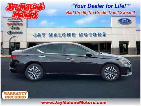 Used 2023 Nissan Altima 2.5 SV image 1