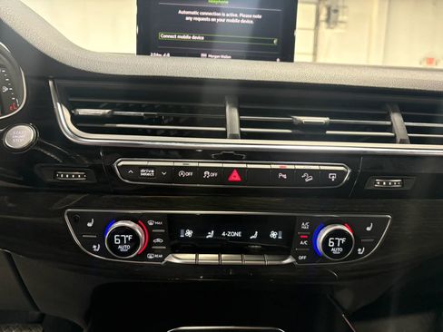 Used 2017 Audi Q7 3.0T Prestige w/ Prestige Package AWD/4WD image 20
