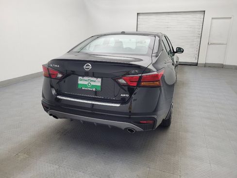 Used 2020 Nissan Altima 2.5 SR w/ Premium Package image 7