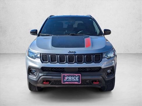 Used 2023 Jeep Compass Trailhawk w/ Trailhawk Convenience Group image 2