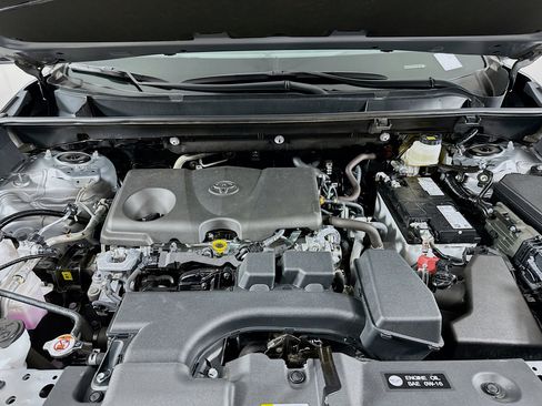 Used 2025 Toyota RAV4 LE image 30