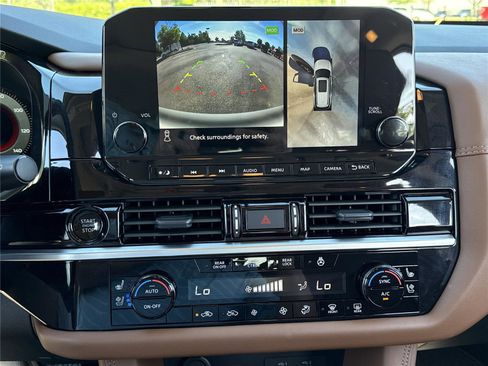 Used 2025 Nissan Pathfinder Platinum w/ Cargo Package FWD image 7
