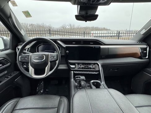 Used 2024 GMC Sierra 1500 Denali w/ Technology Package image 15