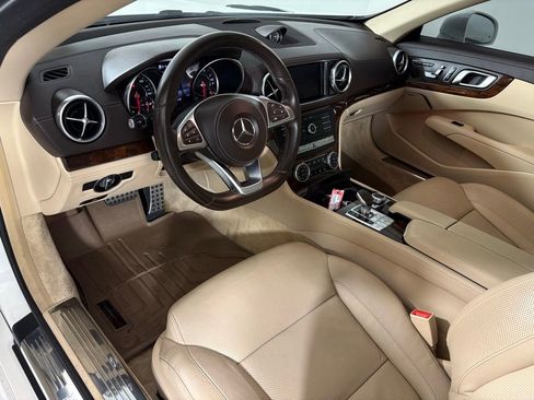 Used 2018 Mercedes-Benz SL 450 w/ Premium I Package image 19
