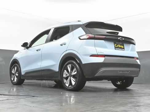 Used 2022 Chevrolet Bolt EUV LT w/ Convenience Package image 48