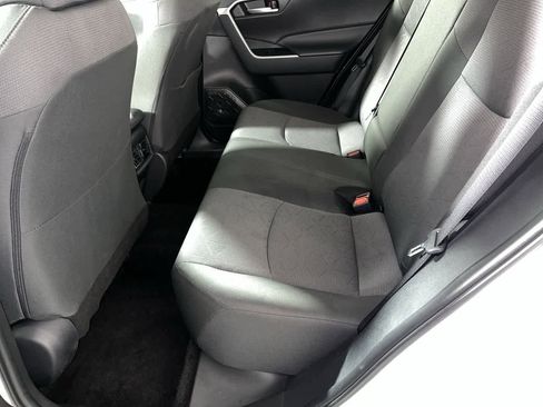 Used 2025 Toyota RAV4 XLE FWD image 26
