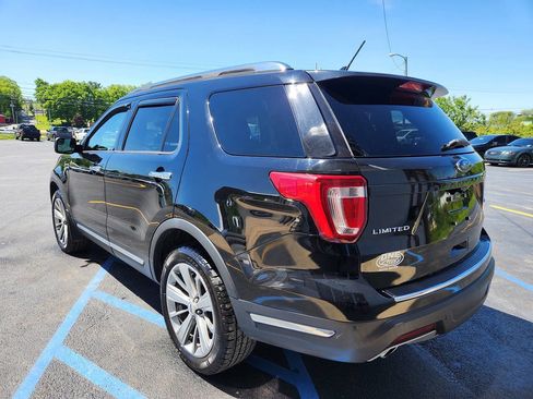 Used 2018 Ford Explorer Limited AWD/4WD image 4