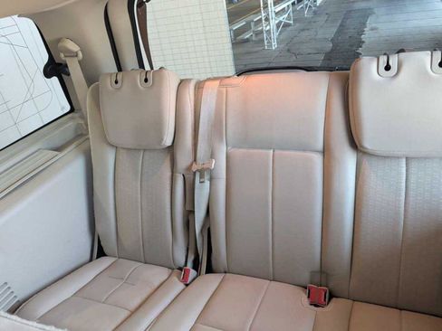 Used 2015 Ford Expedition XLT RWD image 6