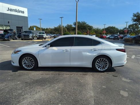 Used 2023 Lexus ES 350 Ultra Luxury image 9