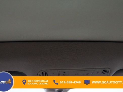 Used 2019 Mercedes-Benz C 300 Sedan image 19