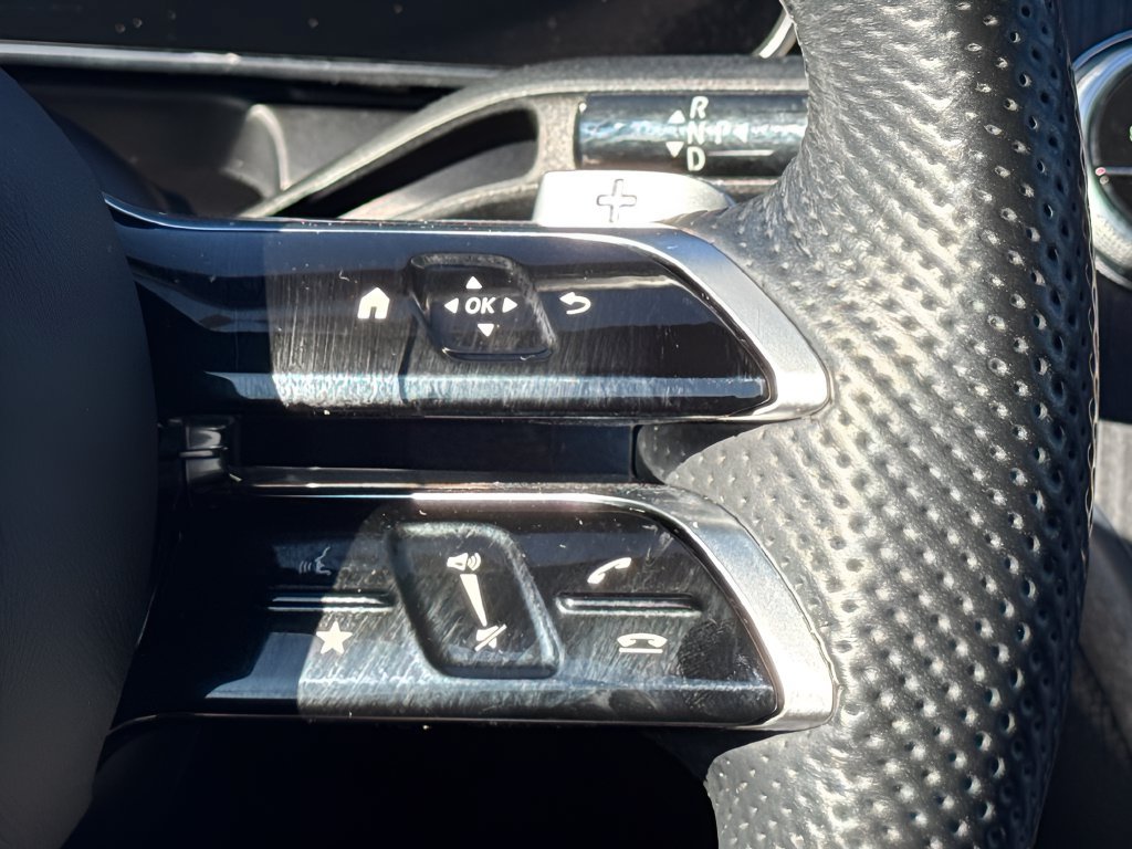 Used 2024 Mercedes-Benz GLC 300 4MATIC image 16