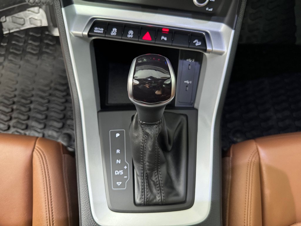 Used 2022 Audi Q3 2.0T Premium AWD/4WD image 18