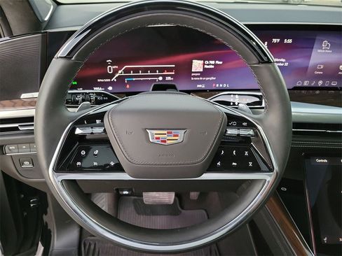 Used 2025 Cadillac Escalade Sport Platinum w/ LPO, ONYX Package image 21