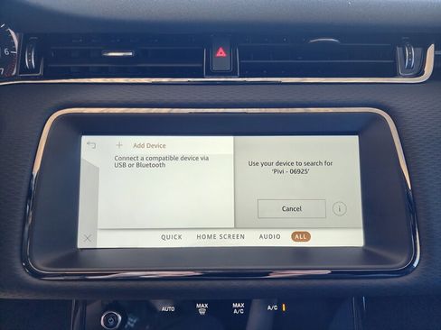 Used 2023 Land Rover Range Rover Evoque R-Dynamic S image 36