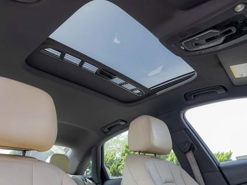 Used 2017 Audi A4 2.0T Ultra Premium w/ Convenience Package image 18