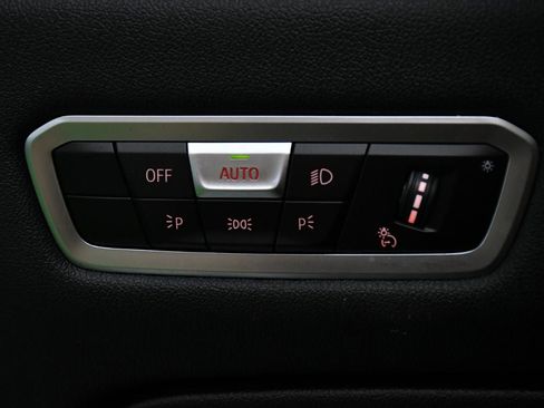 Used 2023 BMW X7 M60i AWD/4WD image 30