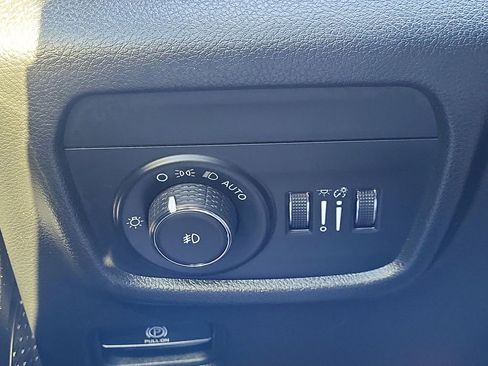 Used 2023 Jeep Grand Cherokee L Limited w/ Luxury Tech Group II image 23