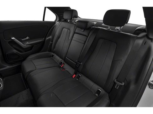 Used 2022 Mercedes-Benz A 220 image 30